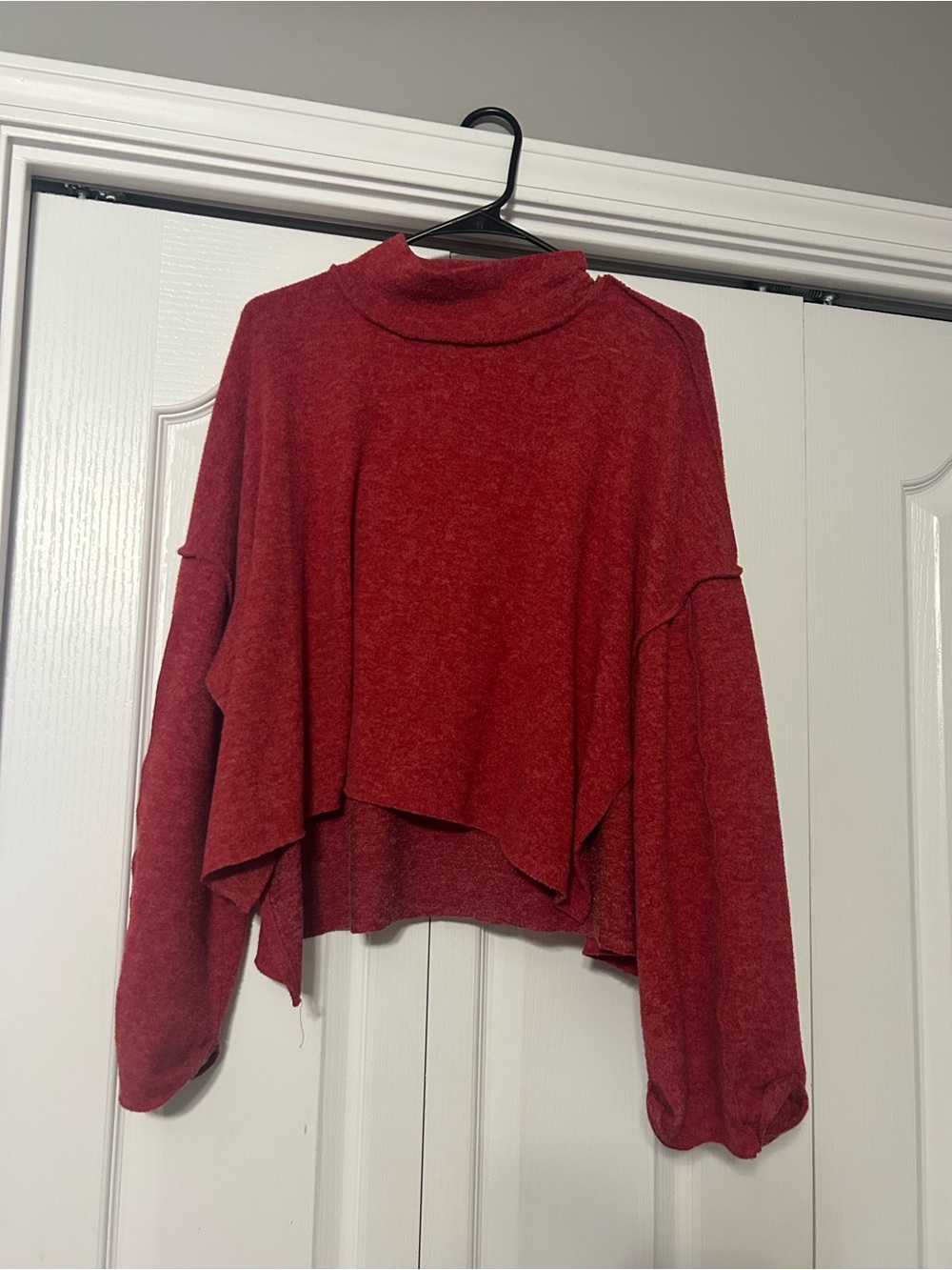 Zenana cropped sweater